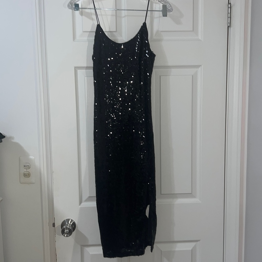 Midi black sequence body-con dress